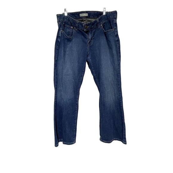 Levi's Ladies Regular Fit 542 Flare Denim Jeans Blue Size 20 - Picture 2 of 5